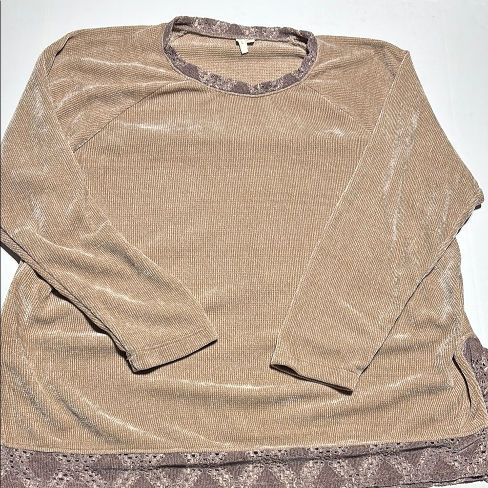 Women's Mauve with Lavender Lace Crew Neck Sweater